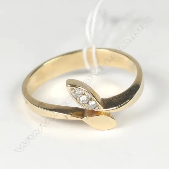9CT GOLD & DIAMOND SNAKE RING