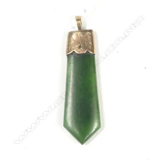 Antique 9ct gold and NZ greenstone pendant