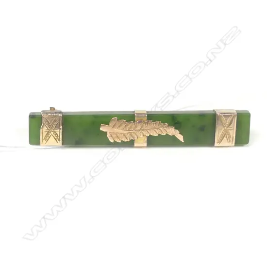 Antique 9ct gold and NZ greenstone brooch