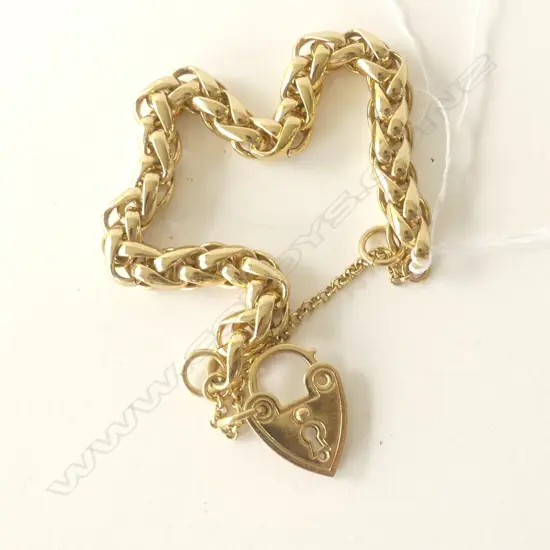 GILT WOVEN LINK BRACELET HEART PADLOCK CLASP