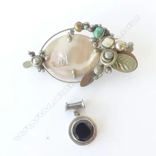 SILVER/GARNET PENDANT & HANDMADE MOP BROOCH