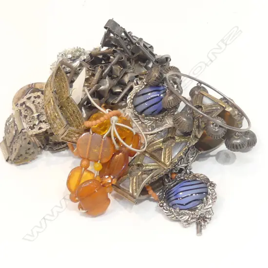 BAG COSTUME JEWELLERY