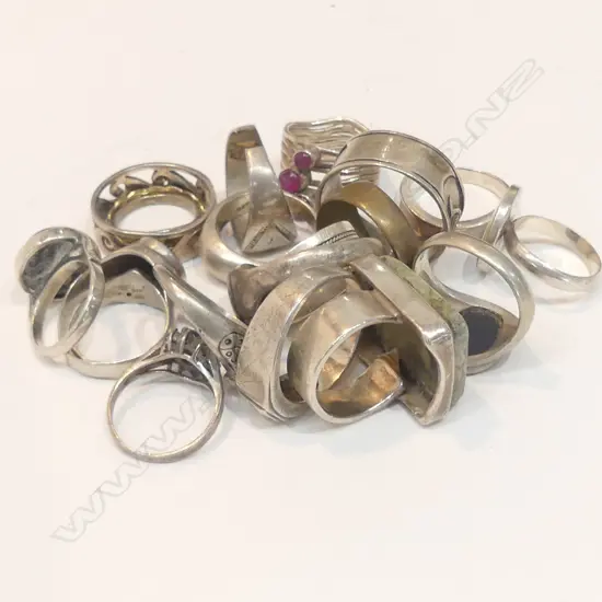 LOT ASST RINGS - STERLING ETC