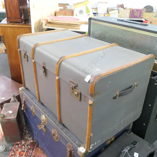 VINTAGE TRAVEL TRUNK WOODEN BOUND RIBS