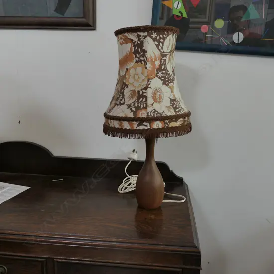 RETRO MAHOGANY LAMP ORIGINAL 1960S SHADE 
