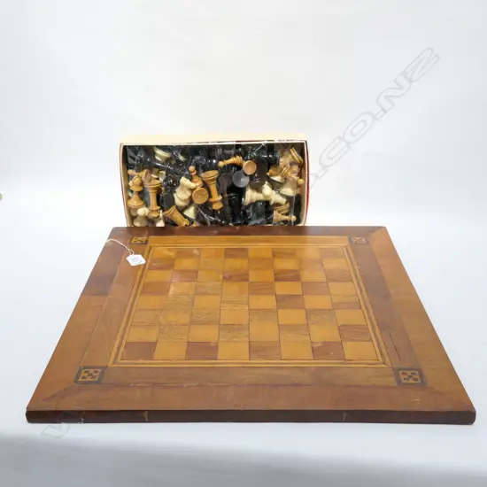 WOODEN INLAID CHESSBOARD AND PCS