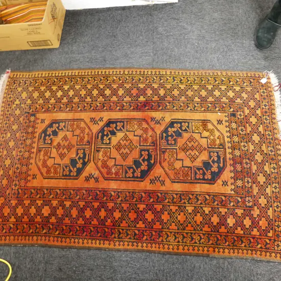 HAND KNOTTED RUG 1580 X 1000 MM