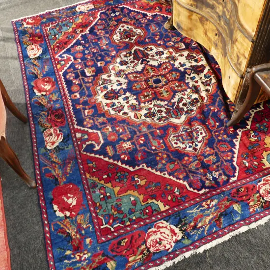 SEMI ANTIQUE IRANIAN BAKTIARI RUG 2060 X 1580