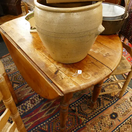 COLONIAL DROPSIDE TABLE 750MM H 1200MM L