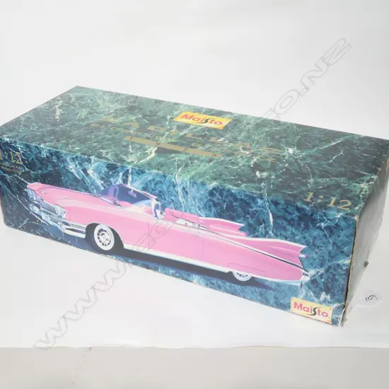 DIE-CAST CADILLAC ELDORADO BIARRITZ 1959 1:12 SCALE MODEL BY MAJTO