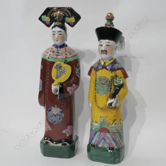 TWO STANDING PORCELIAN CHINESE FIQURINES GENTLEMAN & LADY