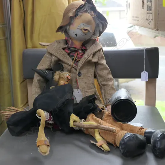 TRAMP DOLL + WITCH DOLL