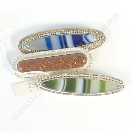 3 STG SILVER MAGATE MOUNTED BAR BROOCHES