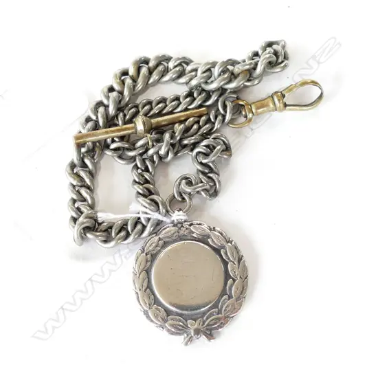 STG SILVER MEDALLION WITH NON SILVER CHAIN 'G.W FROM N.B 25 DEC 1914'