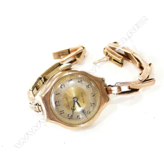 C1915 9CT LADIES ROLEX WRISTWATCH WORKING