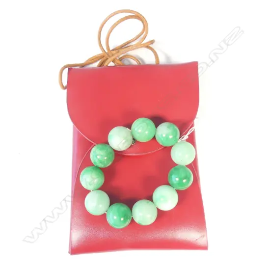 CHINESE JADEITE 11 LARGE BEAD BRACELET PALE & BRIGHT GREEN TONES 