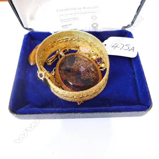 LOT ASST COSTUME JEWELLERY