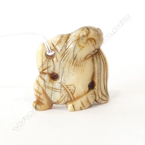 OLD CHINESE IVORY NETSUKE OLD MAN