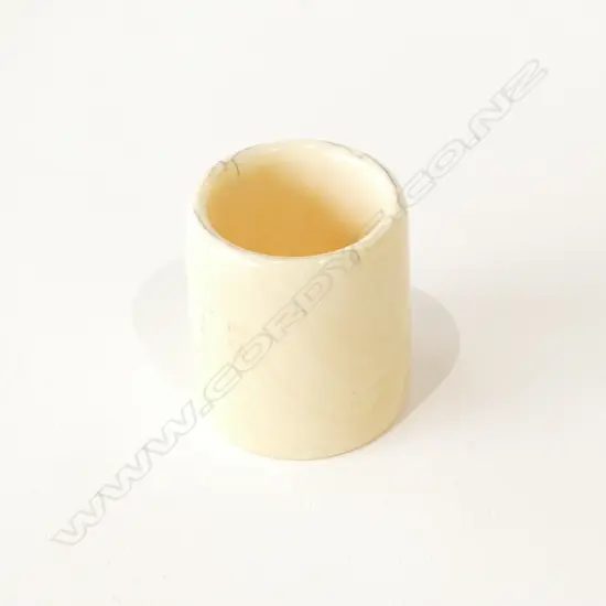 OLD IVORY THUMB RING