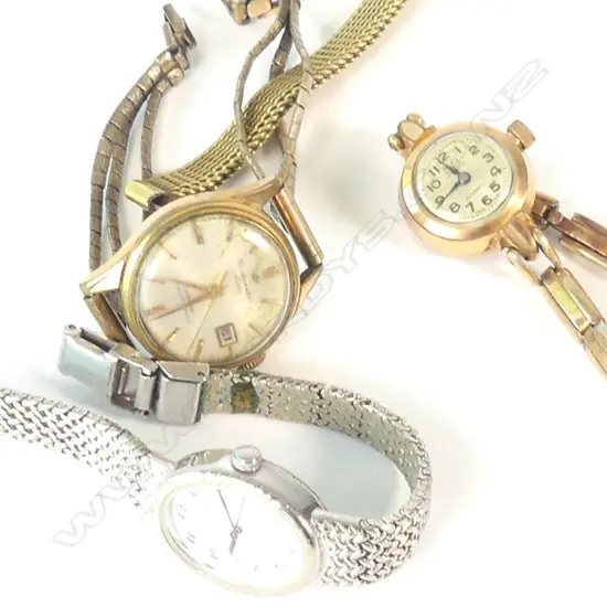 3 DRESS WATCHES ANS 1 STRAP