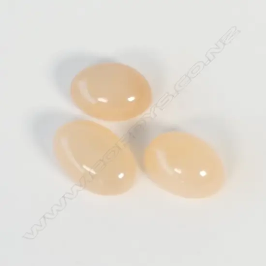3 ORANGE CATS EYES MOONSTONES