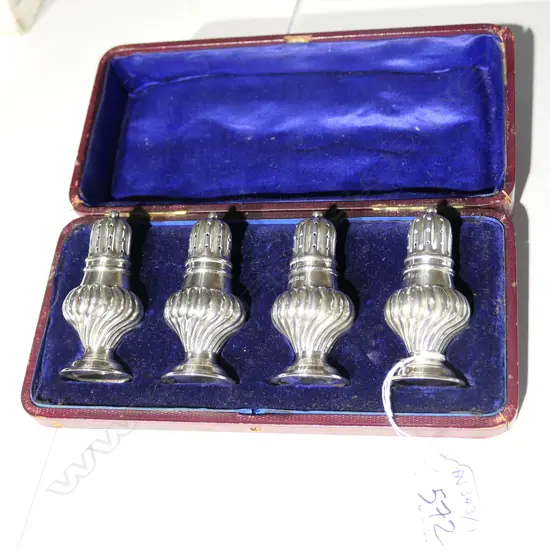 STERLING SILVER (4) PEPPER SHAKERS IN ORIGINAL BOX, 72.4 GRMS