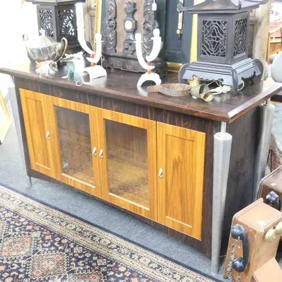 CONTEMPORARY GLAZED SIDEBOARD L. 1630MM