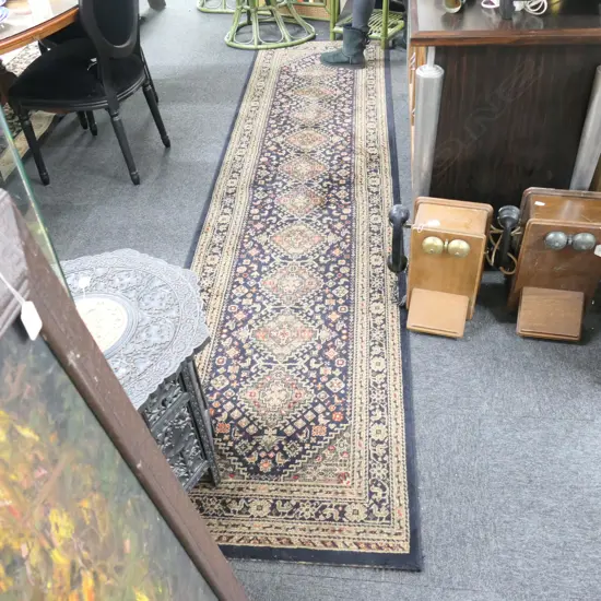 WOOLEN RUNNER 3300 X 800