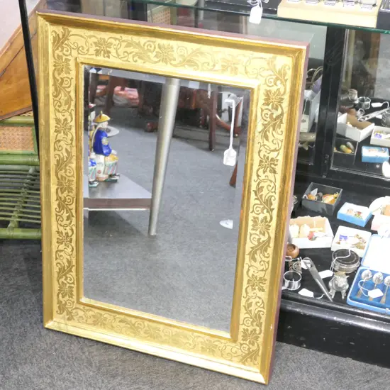 GILT MIRROR W/ BEVELLED EDGE - QUALITY HAND GILDING - FRAME 800 X 590MM