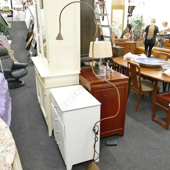 CONTEMPORARY STANDARD LAMP