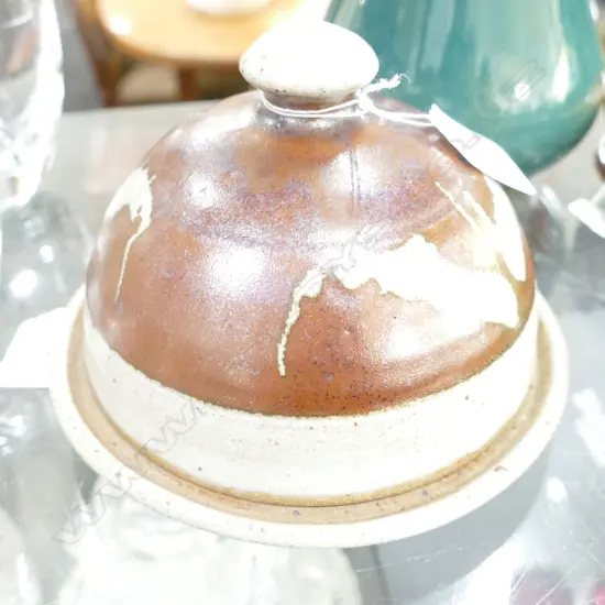 IAN FRITH LIDDED CHEESE BELL