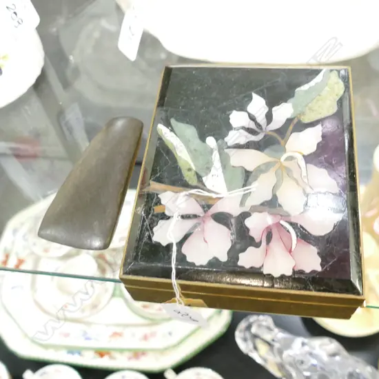 HARDSTONE INLAID BOX WITH ADZE