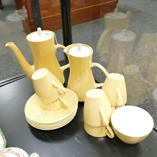 MID CENTURY 15 PCE POOLE COFFEE SET
