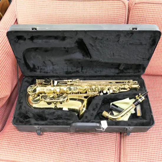 SAXOPHONE IN CASE 620MM L