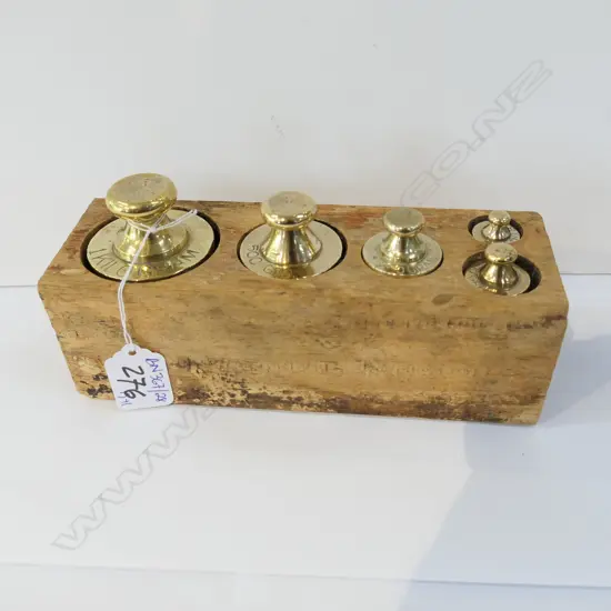 5 METRIC BRASS SCALE WEIGHTS IN BLOCK