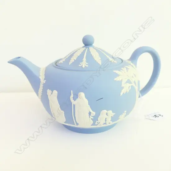 W/WOOD JASPER WARE TEAPOT 