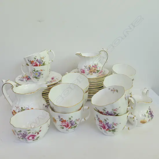 Bone china 40 piece tea set. 12 x teacups