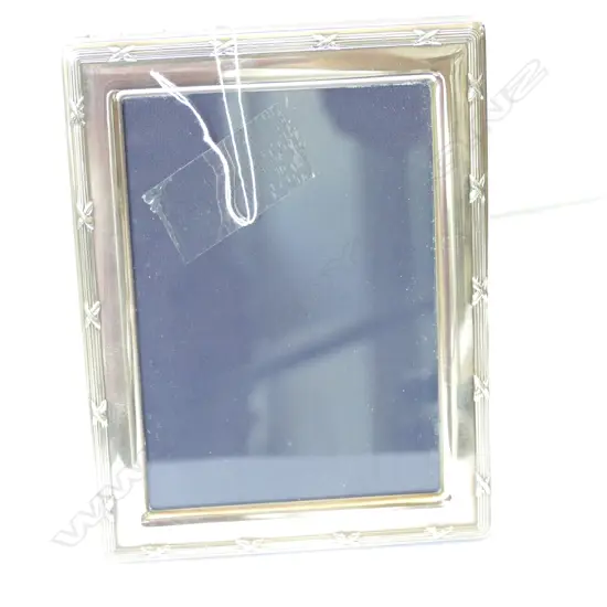 STG SILVER FRAME 160MM H X 120MM W