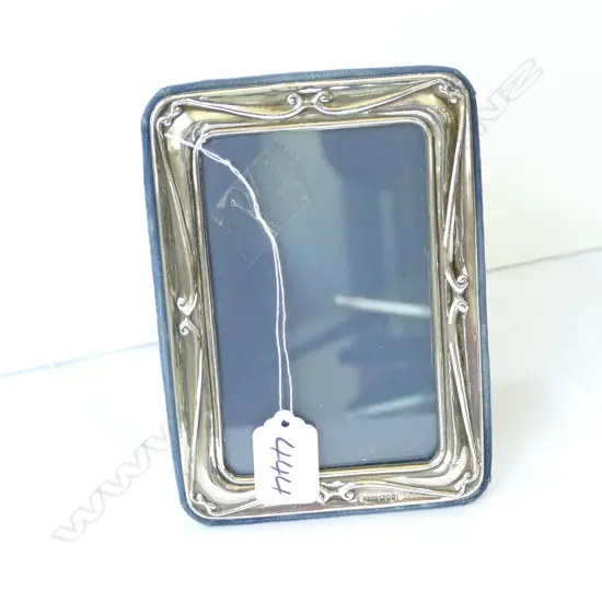 STG SILVER FRAME 165MM H X 120MM W