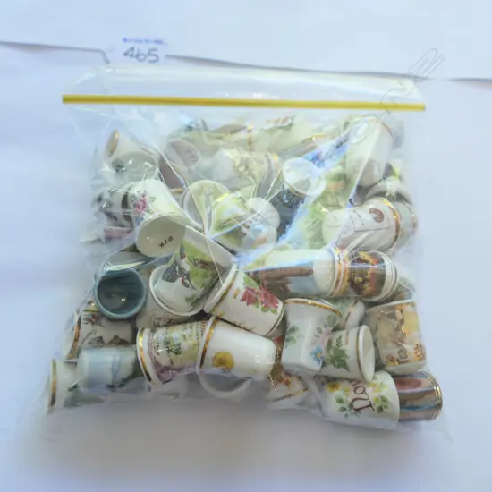 LOT ASST CERAMIC THIMBLES