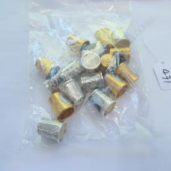 HUMMEL THIMBLES APPROX 16