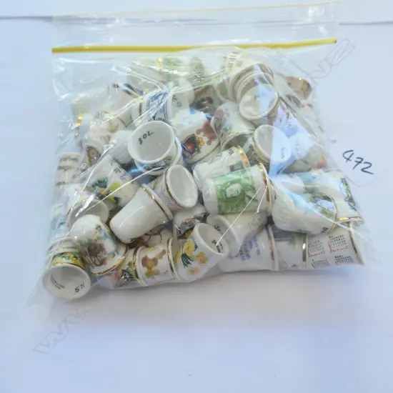 LOT ASST CERAMIC THIMBLES