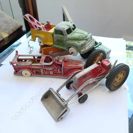 4 FUNHO VEHICLES; FIRE TRUCK. TOW TRUCK. SCRAPER..