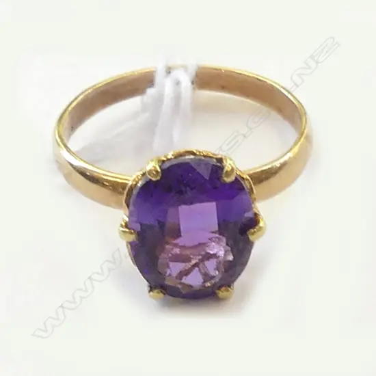 14CT YELLOW GOLD AMETHYST DRESS RING 2.1 GM