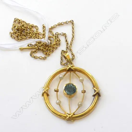 9CT Y & GILDING, AQUA/SEED PEARL PENDANT/CHAIN, 4.3 GM