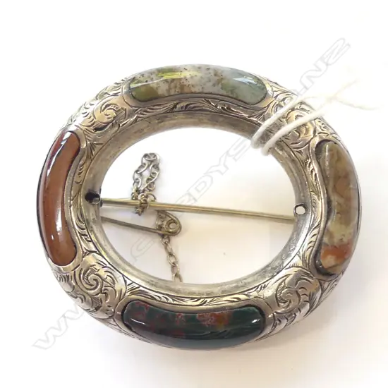 SCOTTISH PEBBLE BROOCH (AF)