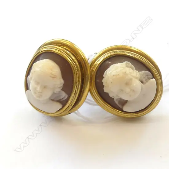 PR OF 9CT CAMEO EARRINGS 