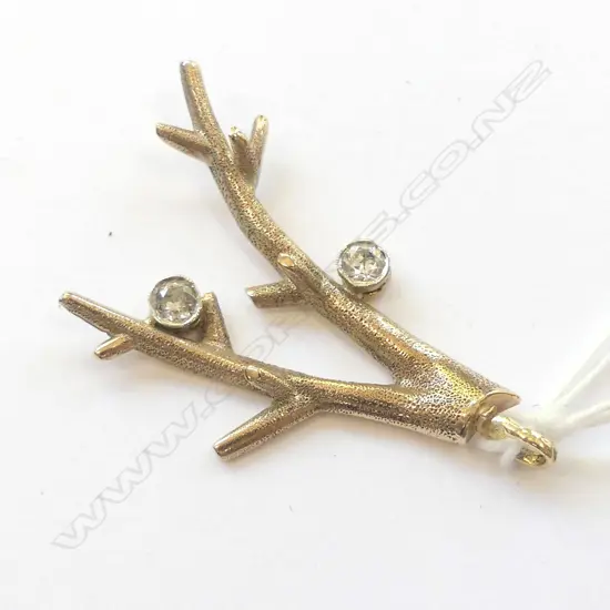 14CT GOLD AND DIAMOND BRANCH PENDANT