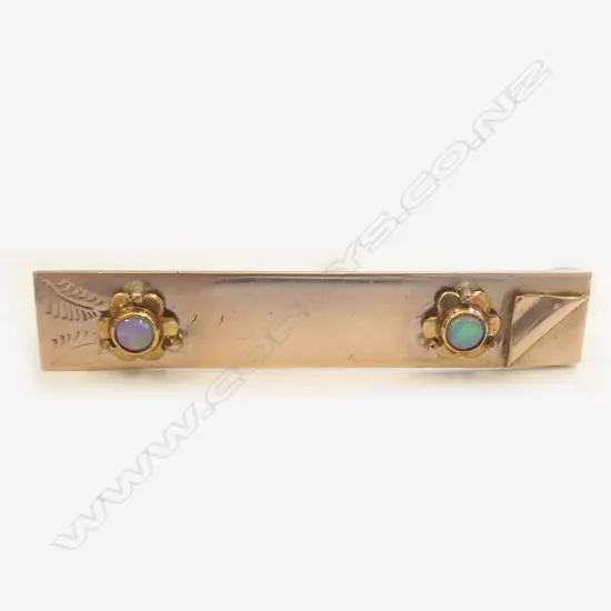9CT OPAL BROOCH 2.82gm