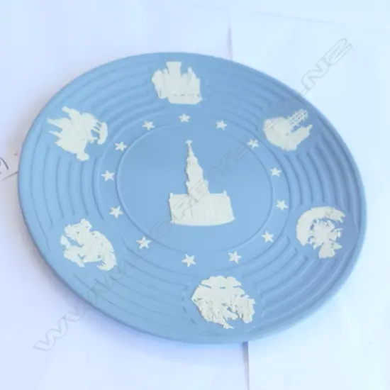 WEDGWOOD BLUE JASPERWARE ROUND PLATE 240MM DIA